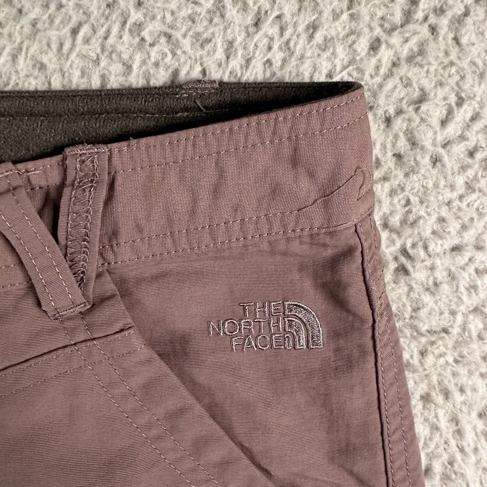 North Face Shorts Womens 14 Gray Lightweight Outdoors Hiking Zip Pocket - Picture 2 of 13